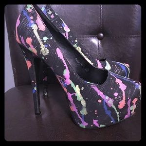 Paint splatter stilettos